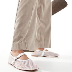 Elegant White Mesh Ballet Flats NWT